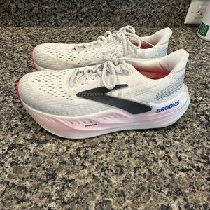 Brooks Glycerin Max. Size 8.5. Excellent condition.